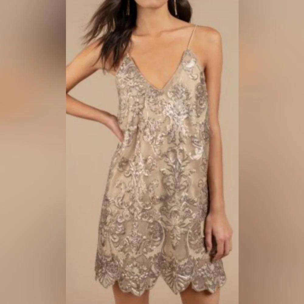 tobi gold dress | Dresses | Tobi Mini Women Size Xs Color Sequin Sleeveless Prom Party Good Condi Mini dess